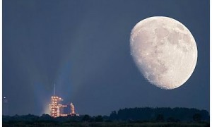 shuttle moon