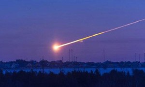 russian-meteor-strike-conspiracy-february-2013-small-300